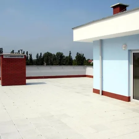 In Mit Terrasse Kolobrzeg